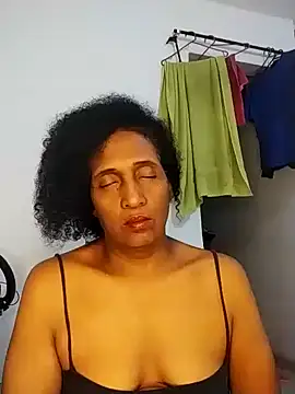 Aishamara Chat XXX in diretta