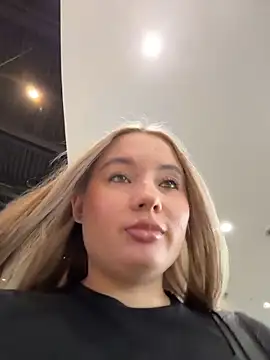 VineraSweet – Naživo XXX chat