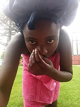 BlackPearl_19 – Naživo XXX chat