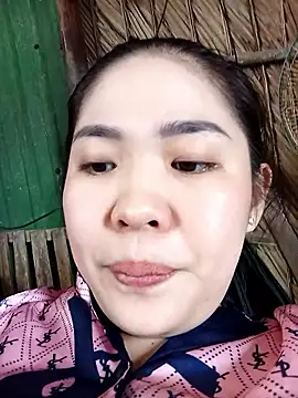 Lin-kute98's Live XXX Chat