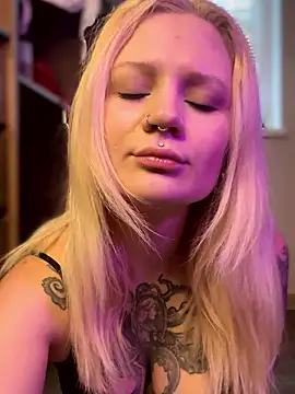 TeaseKitten- – Naživo XXX chat