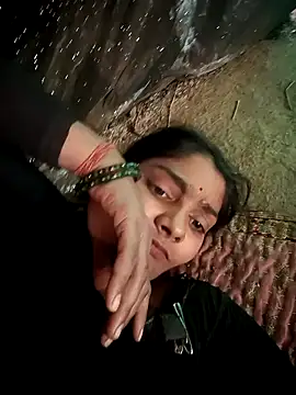 Kiran_bhabi's Live XXX Chat