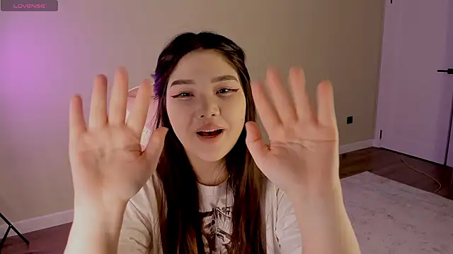 XXX chat uživo modela Aiko_mainee