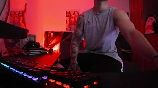 Dominatofstupid's Live XXX Chat