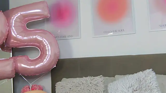 VioletiSwone – Naživo XXX chat