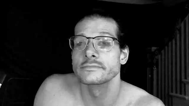 Chat XXX ao vivo de MasterDaddyCool