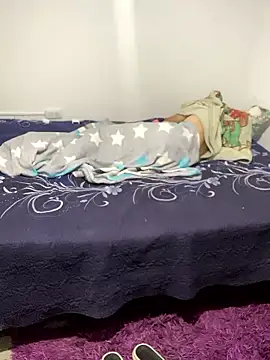 jupiter_333 – Naživo XXX chat