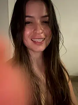 Little__Danni1 – Naživo XXX chat