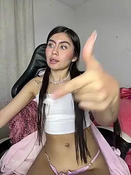 دردشة Stormi_th الجنسية المباشرة