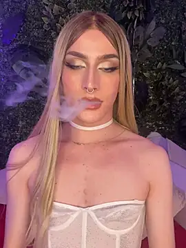 Chat +18 de Alana_Stone ao vivo