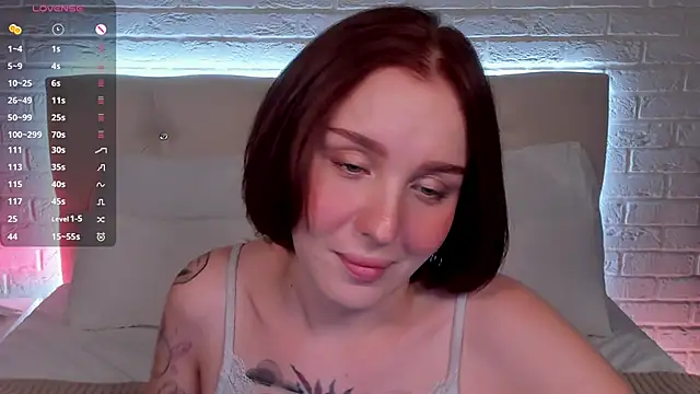 LianaFord's Live XXX Chat