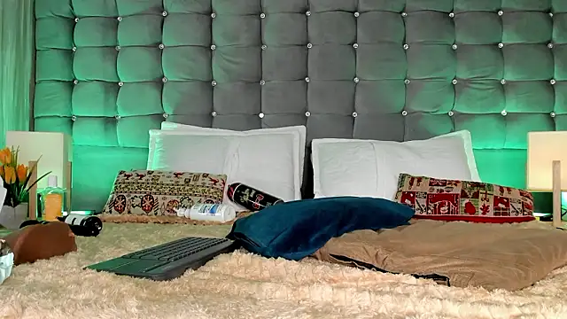 Poacahontasfg's Live XXX Chat