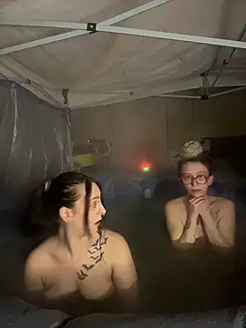 NovaLove2002's Live XXX Chat