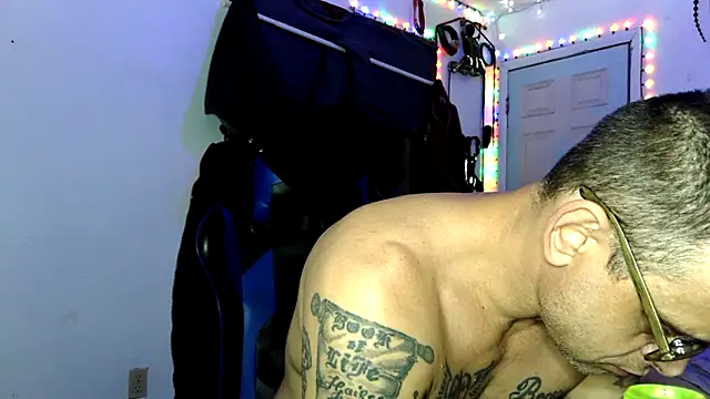 Chat XXX Live Buffshagswell