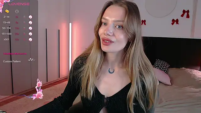 LunaticaBaen Live XXX chat