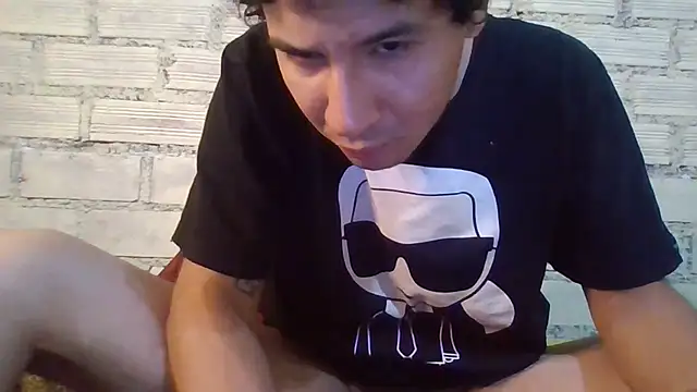 LecheDeSoya666 – Naživo XXX chat