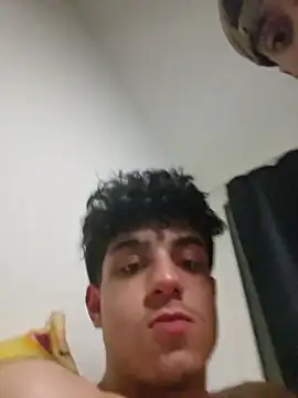 Chat XXX ao vivo de young_swisscouple