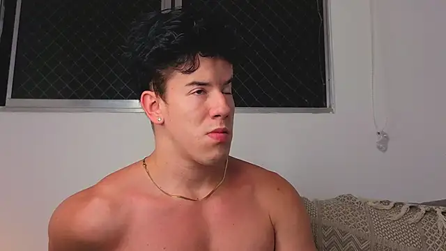 XXX chat uživo modela maxxcooper1