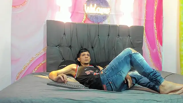 Webkamerová show Straight_Guy22