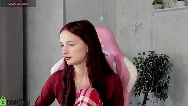 Alicia_Adammss' Live XXX Chat