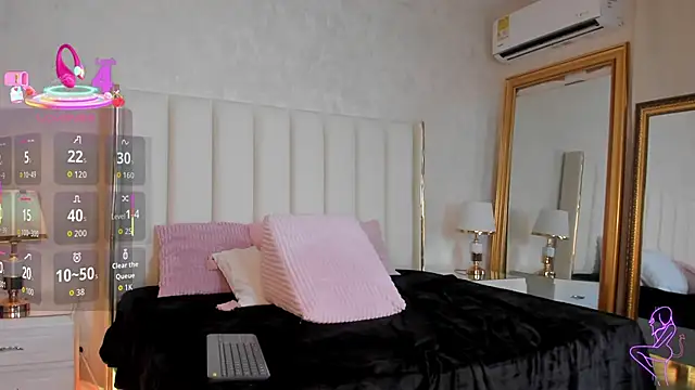 Tasha_Sant: απευθείας συνομιλία ΧΧΧ