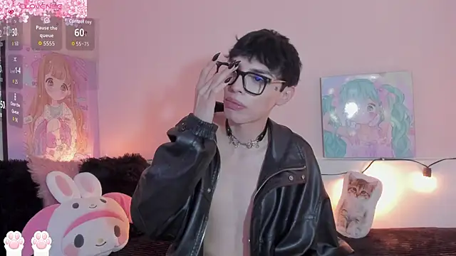 Strawberry_Kitty_: онлайн-секс-чат