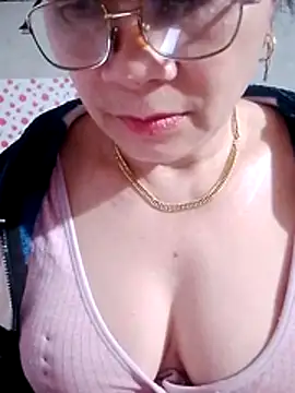 small-house123n Live XXX chat