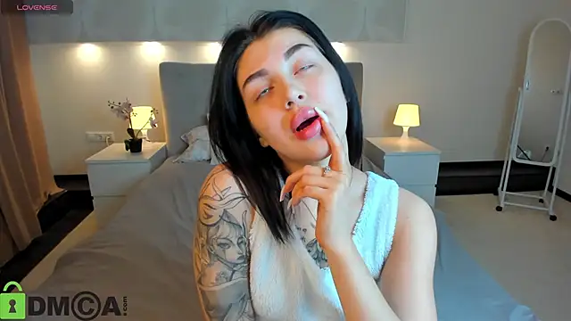 Karolina_Kar's Live XXX Chat