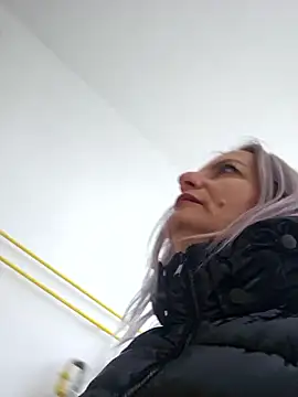 LadyTouch 现场XXX聊天