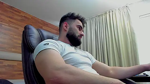 MicahLane's Live XXX Chat