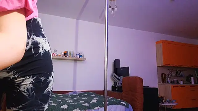 AuraNevera's Live XXX Chat