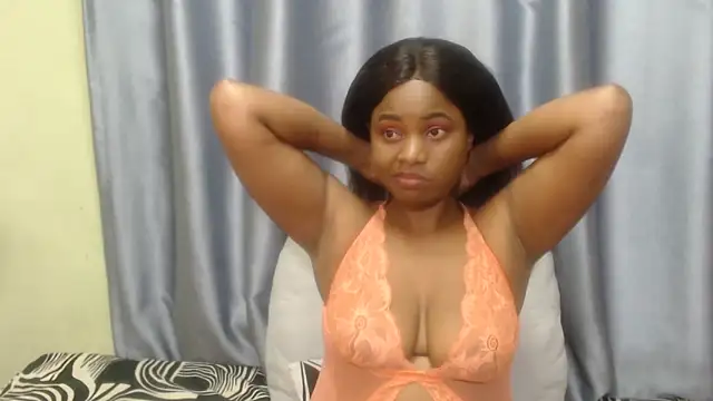 HornyEbony4u – Naživo XXX chat