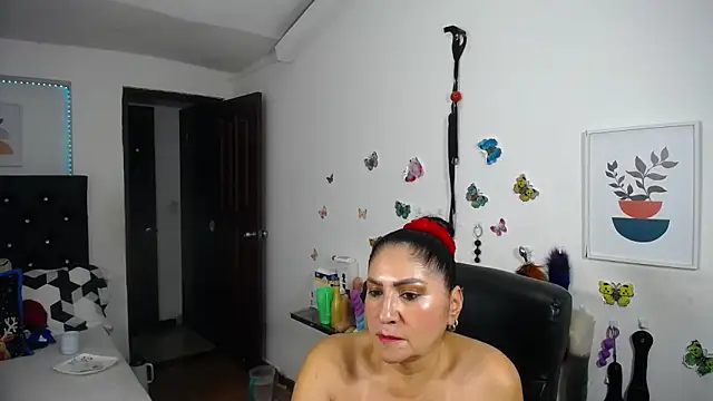 Chatroom XXX en direct de mature_bigboobs10