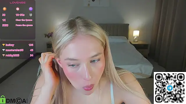 ChloeAlba's Live XXX Chat