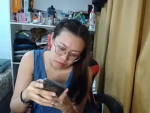 crizzybel's Webcam Show