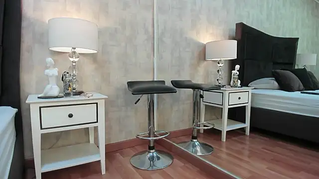 NahomyCarther live XXX chat