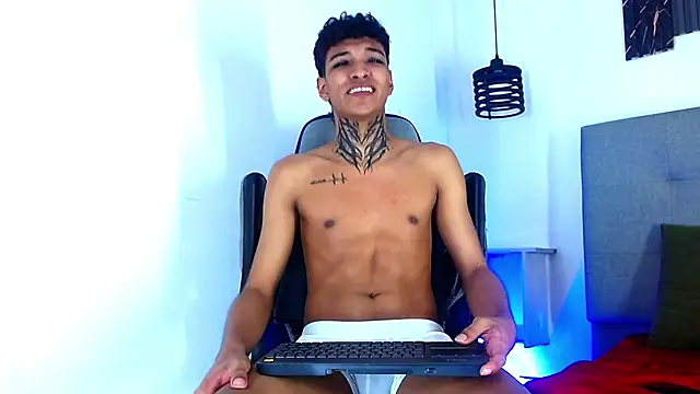 Rick_Wade élő XXX-chatje