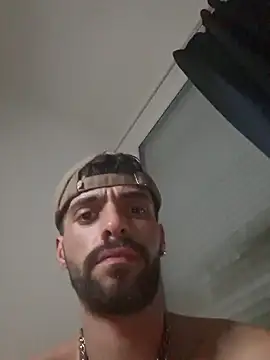 Chat XXX ao vivo de young_swisscouple