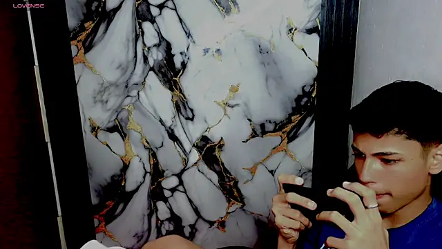 Im_david02's Live XXX Chat