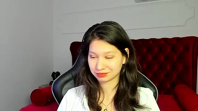 SaraDenars Adlı Modelin Canlı XXX Sohbeti