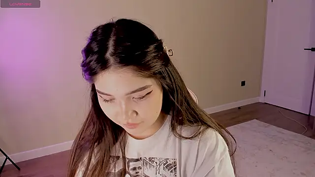 Chat XXX en directo de Aiko_mainee