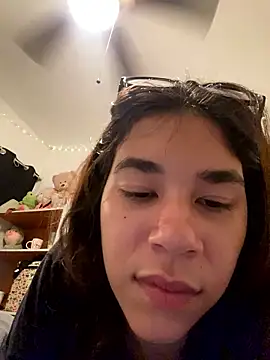 Roci_  élő XXX-chatje