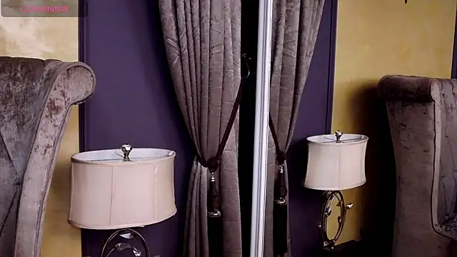 BustyGizelle's Live XXX Chat