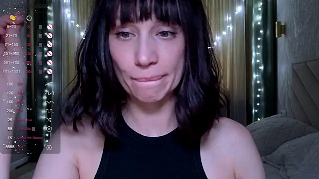 Alice_Wonders' Live XXX Chat