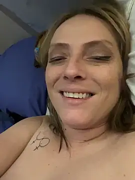 Titsandtats24's Live XXX Chat