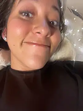 Nhefertary Adlı Modelin Canlı XXX Sohbeti