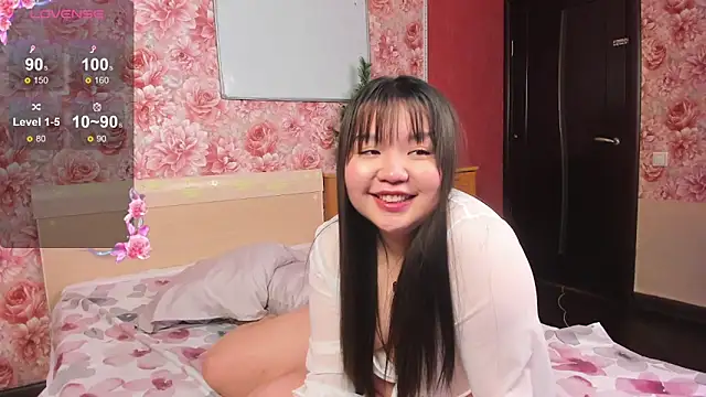 hungrybunny333 Adlı Modelin Canlı XXX Sohbeti