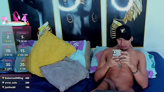 Stiven_And_CalvinHots' Live XXX Chat