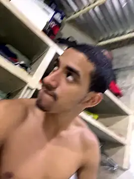 Chat +18 de ikaro21 ao vivo