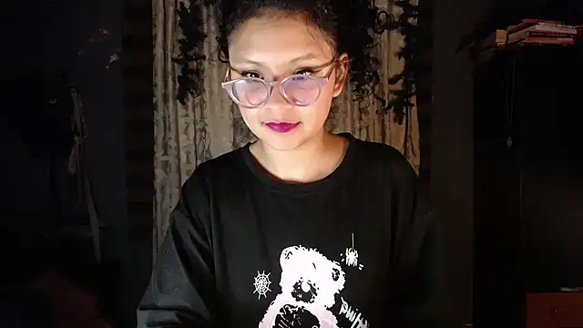 Hathorlove: απευθείας συνομιλία ΧΧΧ